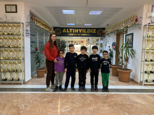 MİNİK ALTINYILDIZLILARIN KARATE BAŞARISI